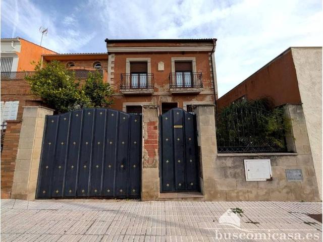 Casa en venta en Linares, Andalucía