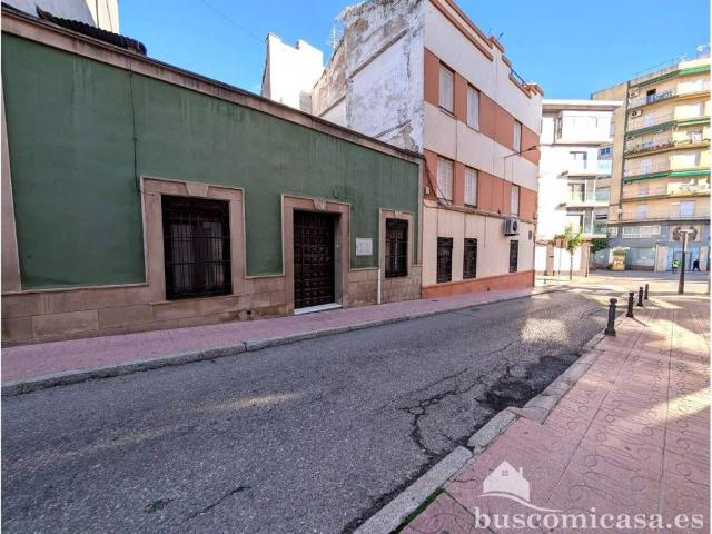 Casa en venta en Linares, Andalucía