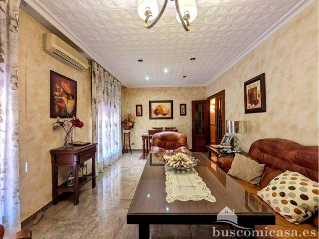 Casa en venta en Linares, Andalucía