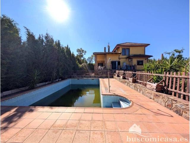 Casa en venta en Linares, Andalucía