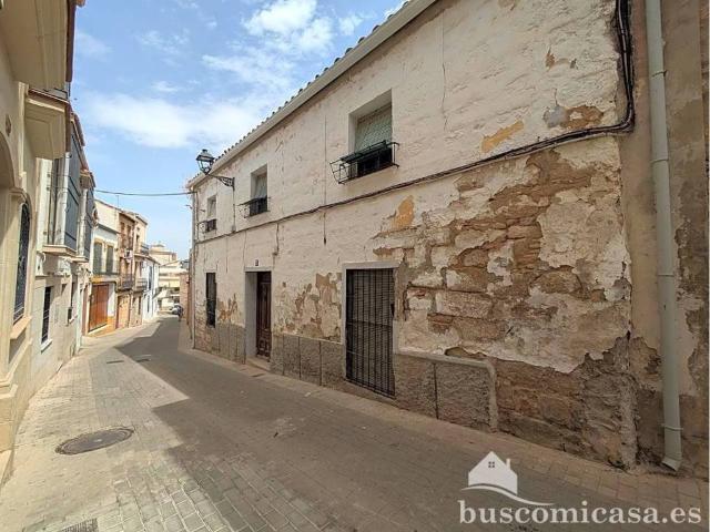 Casa en venta en Linares, Andalucía