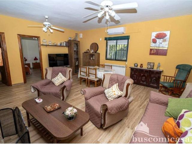 Casa en venta en Linares, Andalucía