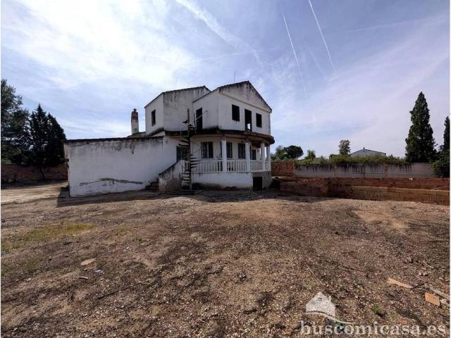 Casa en venta en Linares, Andalucía