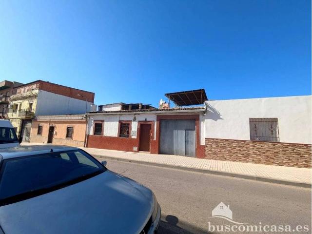 Casa en venta en Linares, Andalucía