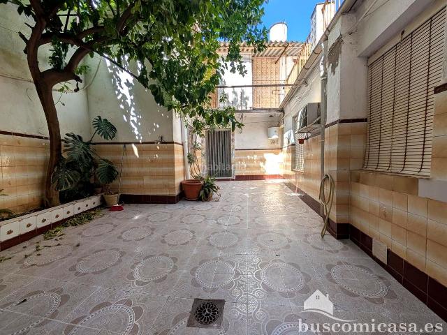 Casa en venta en Linares, Andalucía