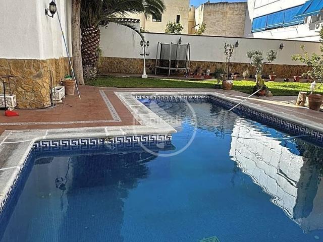 Casa en venta en Linares, Andalucía
