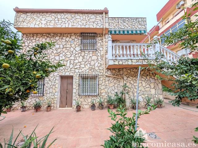 Casa en venta en Linares, Andalucía