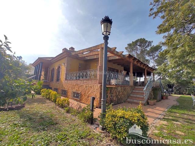 Casa en venta en Linares, Andalucía