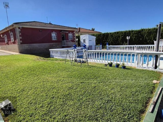 Casa en venta en Linares, Andalucía
