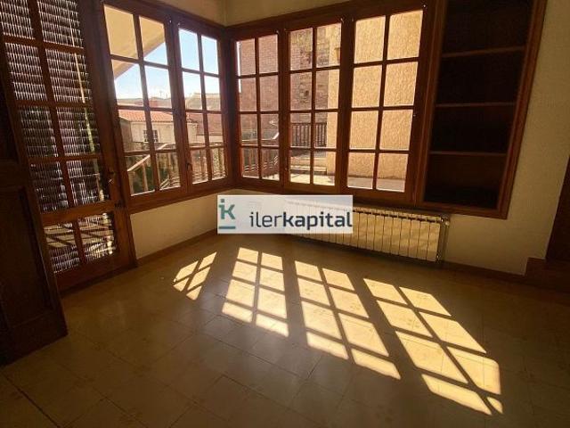 Villa en venta en Linyola