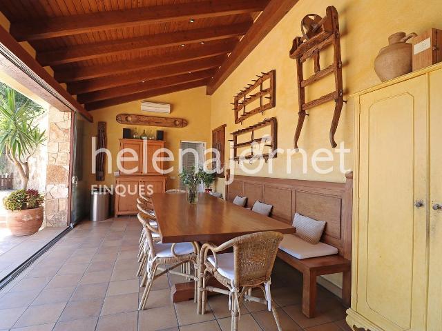 Casa en venta en Cantallops, Gironès