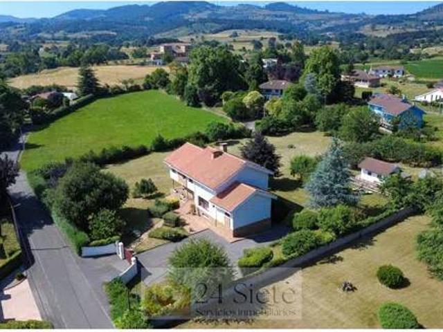 Casa en venta en Pruvia de Baxo, Llanera