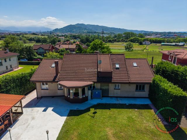 Casa en venta en Santa Cruz de Llanera, Llanera