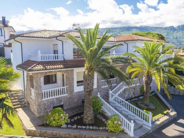 Casa en venta en Llanes