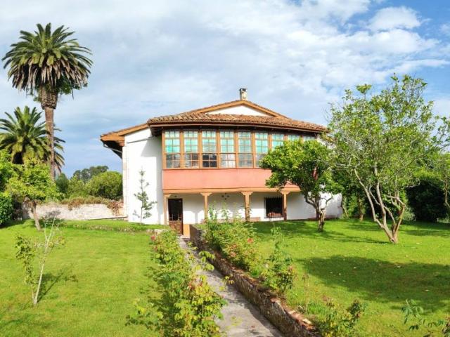 Casa en venta en Llanes