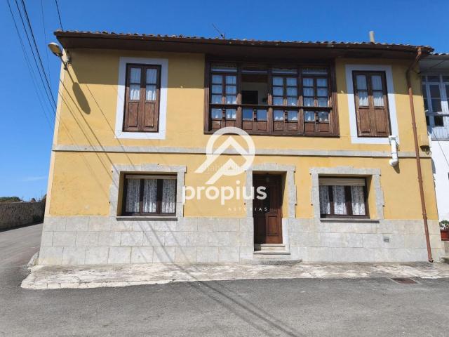 Casa en venta en Llanes, Asturias