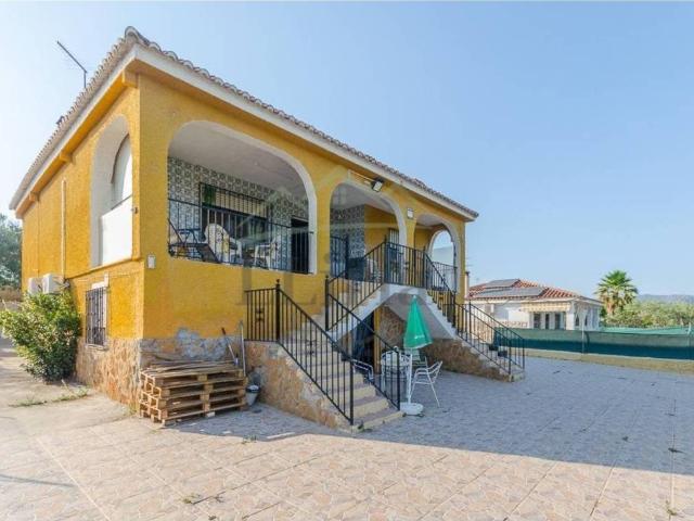 Casa en venta en el Camp de Túria, Valencia