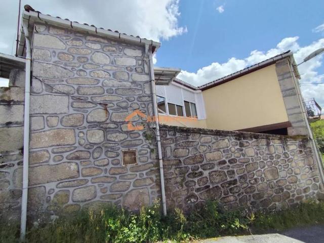 Casa en venta en Lobios