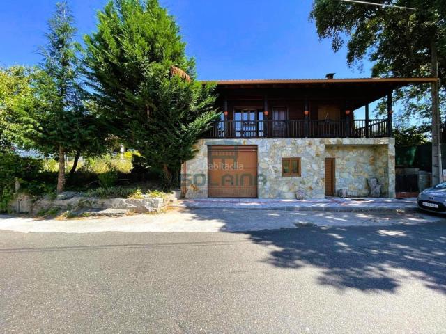 Casa en venta en Lobios
