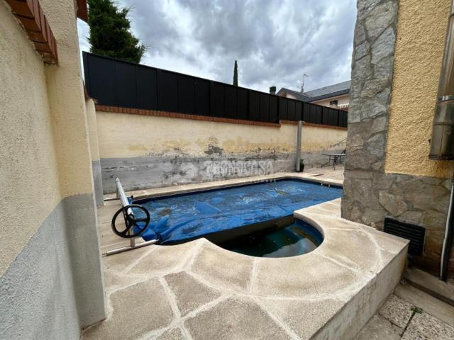Casa en venta en Loeches