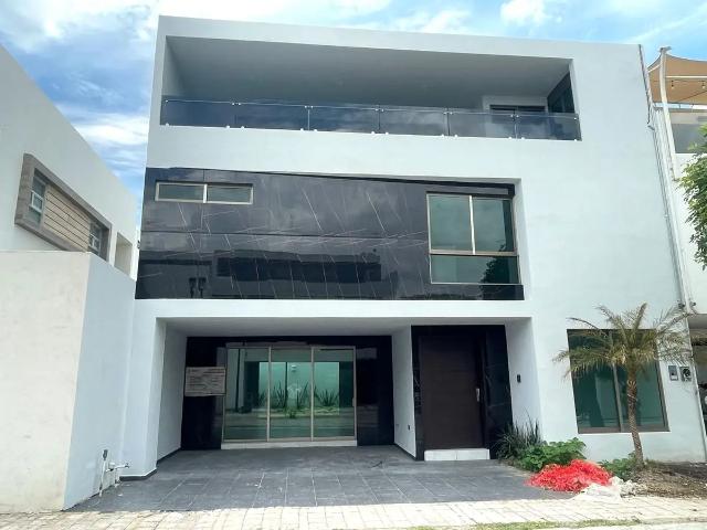 Casa en venta en Tepecoacuilco De Trujano, Guerrero