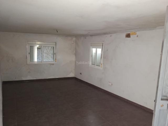 Casa en venta en Lora Del Río, Andalucía