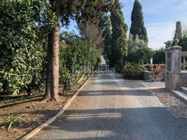 Casa en venta en Lora Del Río, Andalucía