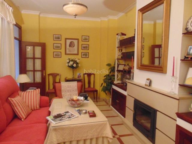 Casa en venta en Lora Del Río, Andalucía