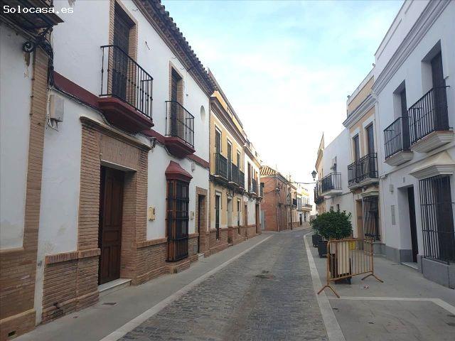 Casa en venta en Lora Del Río, Andalucía