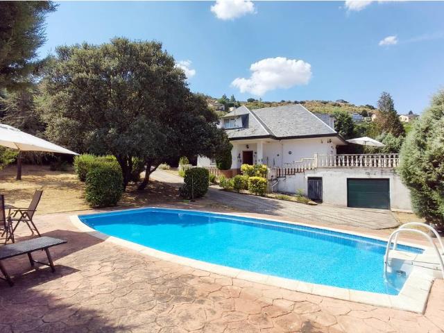 Casa en venta en El Espinar, Los Ángeles de San Rafael