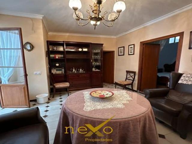 Casa en venta en Carmona, Andalucía