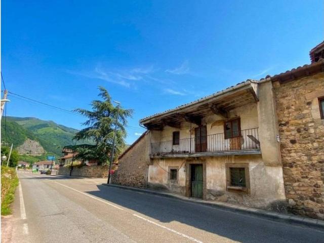 Casa en venta en Los Corrales De Buelna, Cantabria