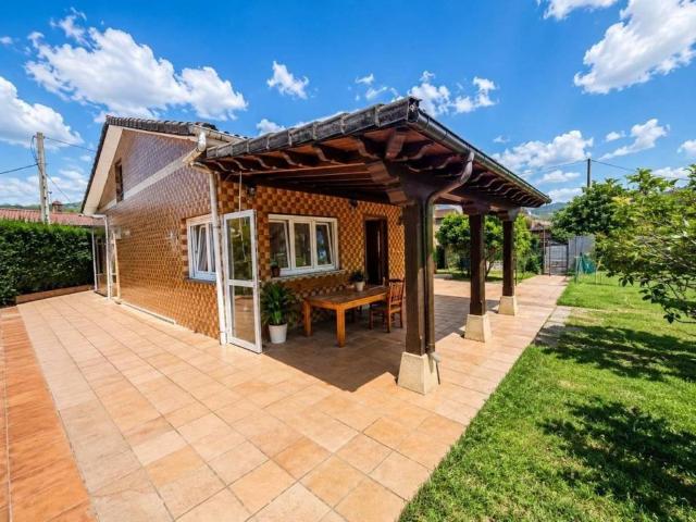 Casa en venta en Los Corrales De Buelna, Cantabria