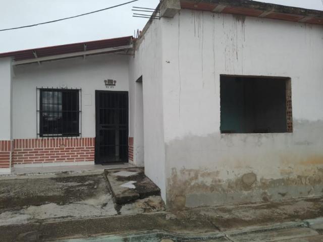 Casa en venta en Los Guayos, Carabobo