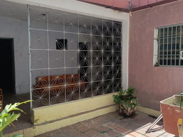 Casa en venta en Los Guayos, Carabobo