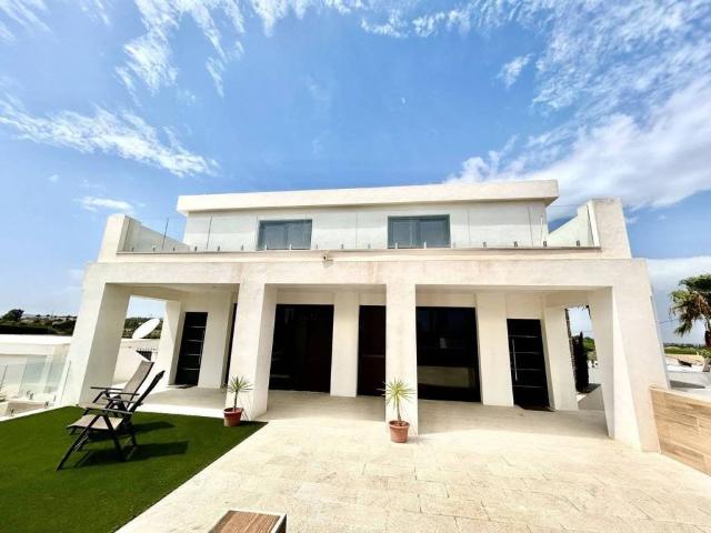 Casa en venta en Los Montesinos, Alacant / Alicante
