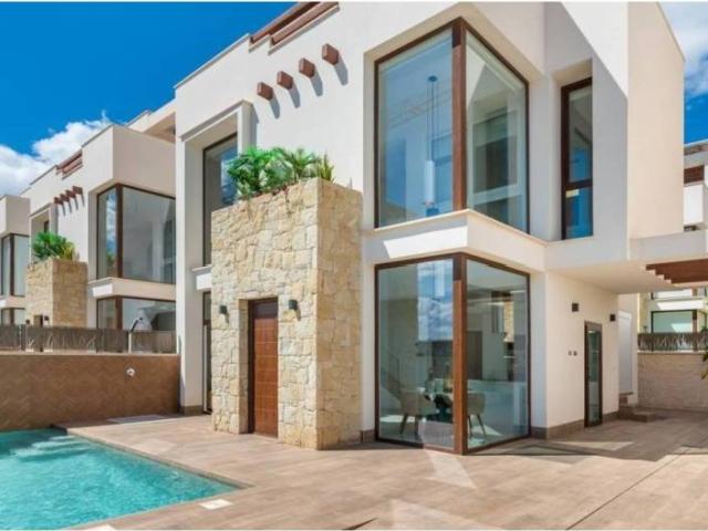 Casa en venta en Los Montesinos