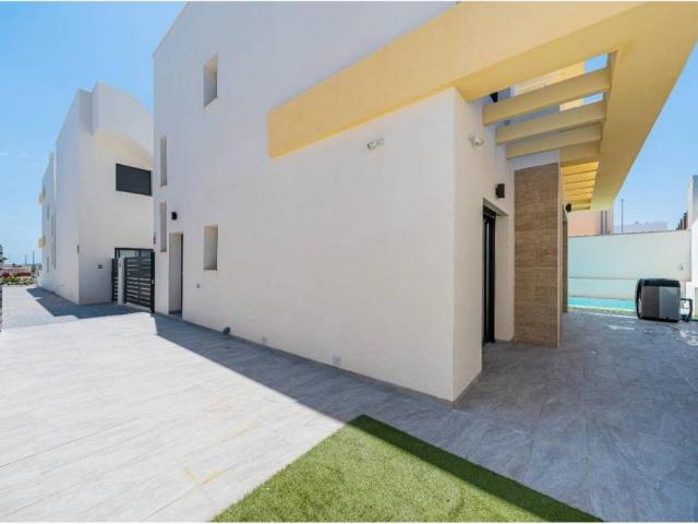 Casa en venta en el Baix Segura / La Vega Baja, Valencia