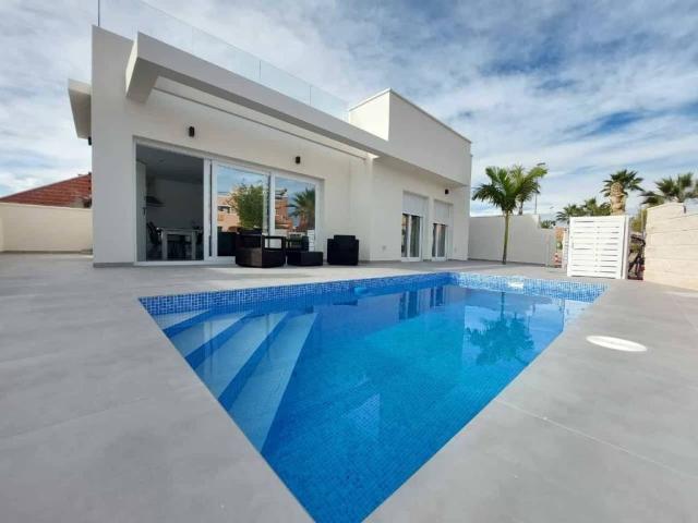 Casa en venta en Los Montesinos