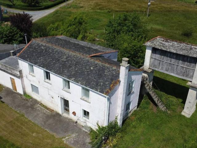 Casa en venta en Lourenzá
