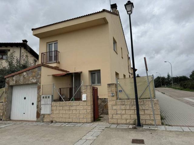 Casa en venta en Lozoyuela-navas-sieteiglesias, Madrid