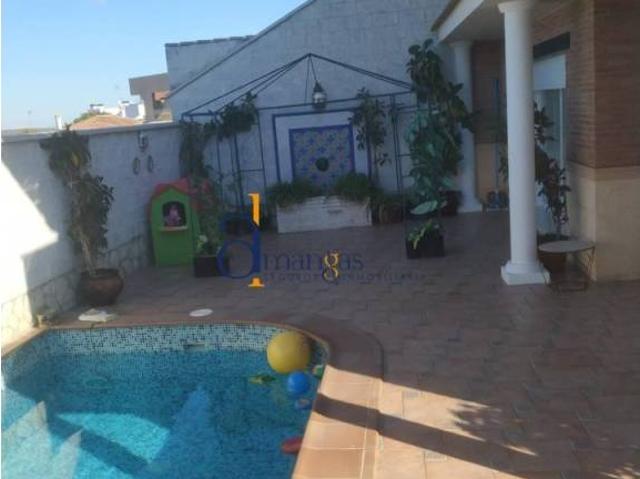 Casa en venta en Lucena, Andalucía