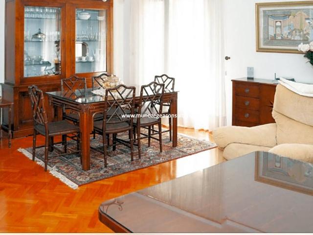 Casa en venta en Lucena, Andalucía