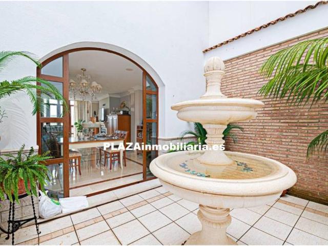 Casa en venta en Lucena, Andalucía