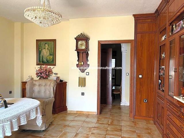Casa en venta en Lucena, Andalucía