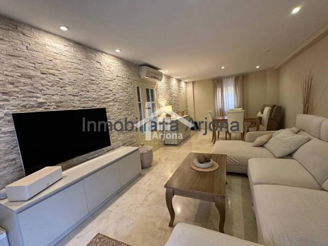 Casa en venta en Lucena, Andalucía
