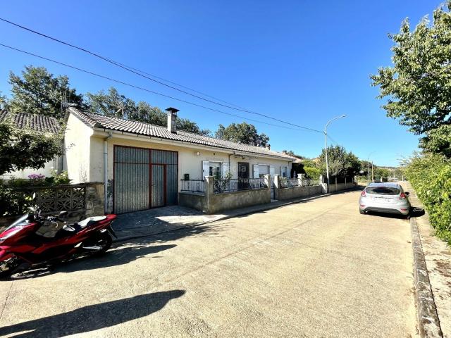 Casa en venta en Lucillo, Castilla y León