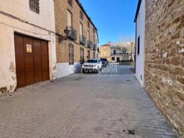 Casa en venta en Baeza, Andalucía