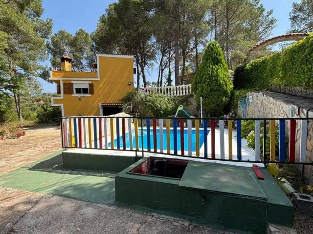 Casa en venta en Macastre