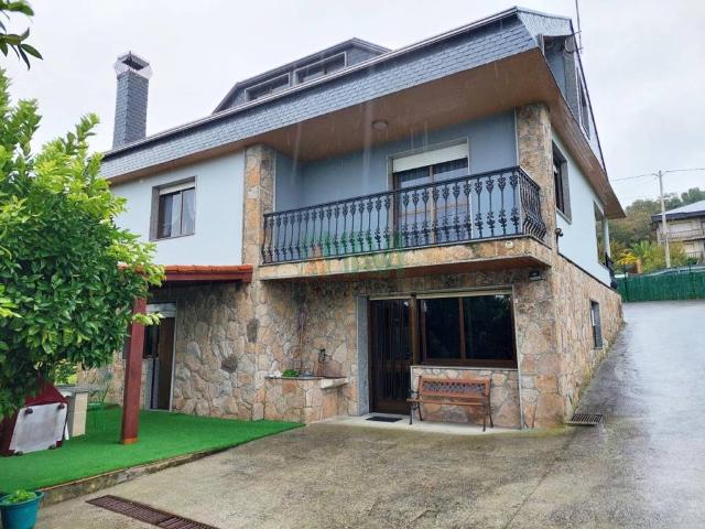 Casa en venta en Maceda